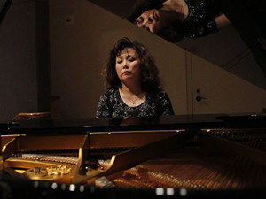 Nicole Kim at the piano